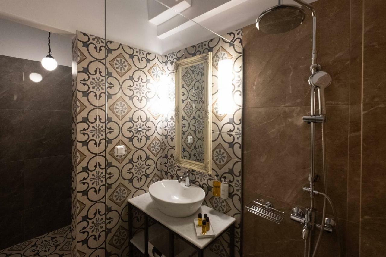 Athenian Yard Suites Exterior foto