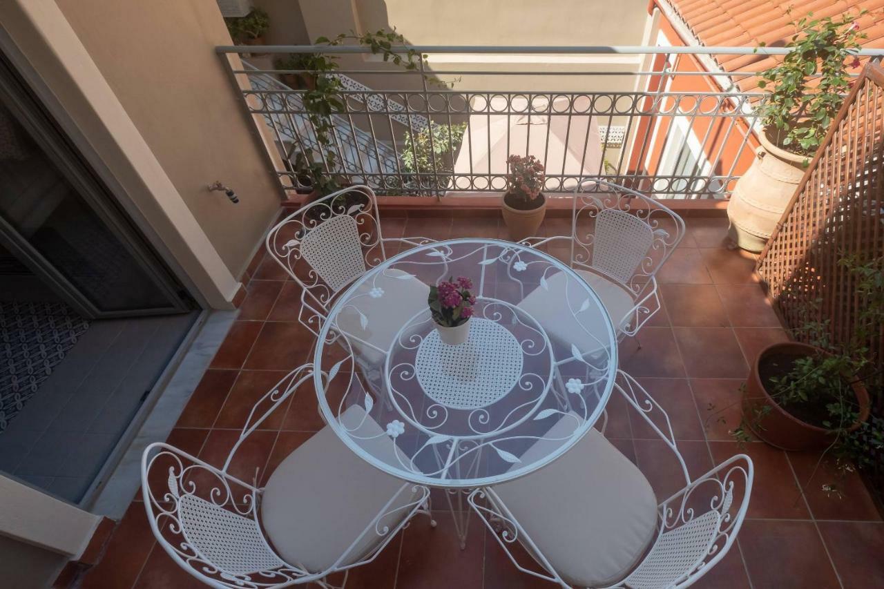 Athenian Yard Suites Exterior foto